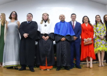 Tanara Lauschner é a segunda mulher na história da Ufam a assumir a reitoria