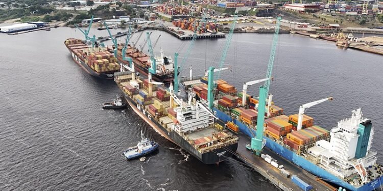 Logística fluvial é fundamental para integração na região Norte