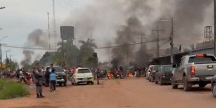 Protesto em Cacau Pirera mobiliza moradores e aciona a polícia