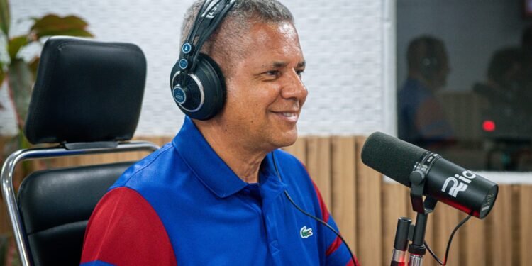 ‘Nível de rádio de rede grande’: Hermes Negrão elogia a Rios FM 95,7 durante visita