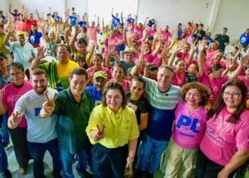Em Rio Preto da Eva, Maria do Carmo ouve produtores rurais e participa de posse da nova diretoria do PL Municipal