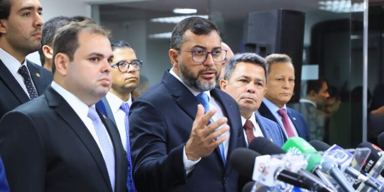 Wilson Lima recebe pressão de deputados estaduais aliados para permanecer no mandato até o fim