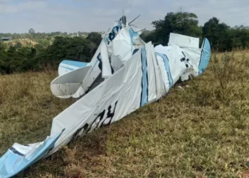 Queda de avião deixa dois mortos no interior de SP