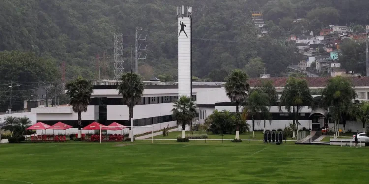 Governo federal autoriza leilão de terreno do CT Rei Pelé, do Santos