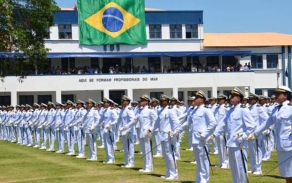 Marinha do Brasil abre 400 vagas em concurso; inscrições vão até 15 de julho