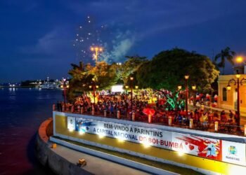 orla-praca-parintins