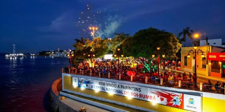 orla-praca-parintins