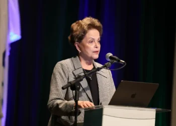 Dilma: Banco do Brics terá 30% da carteira em moedas locais em 2026