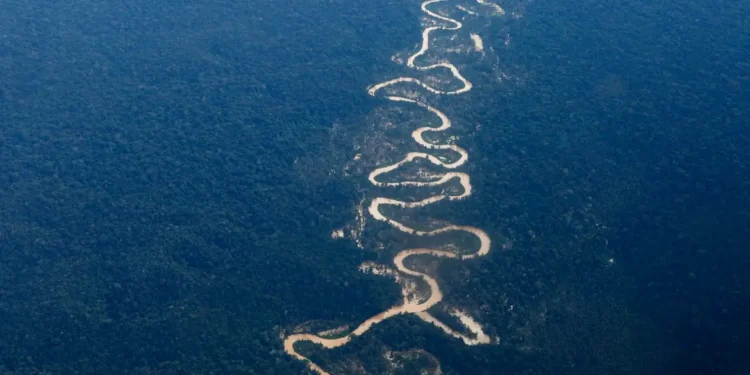 Operação destrói equipamentos e estrutura do garimpo ilegal em Roraima