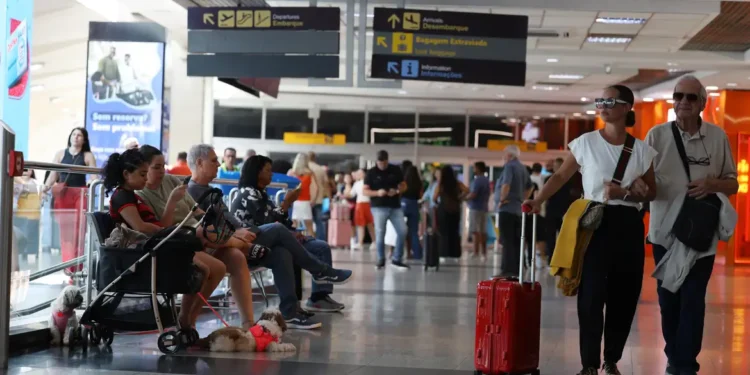 Setor aéreo bate recorde com 11,6 milhões de passageiros em julho