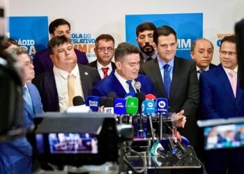 Nova decisão da Justiça derruba aumento de salários do prefeito, secretários e vereadores em Manaus