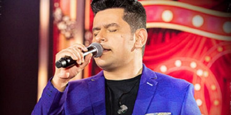 Cantor Léo Magalhães é criticado por comportamento com fãs em Manaquiri