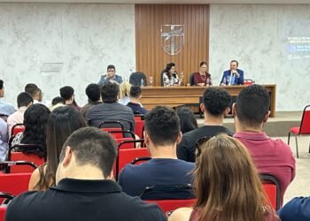 Curso de direito da Faculdade Santa Teresa realiza 3° ciclo de palestras
