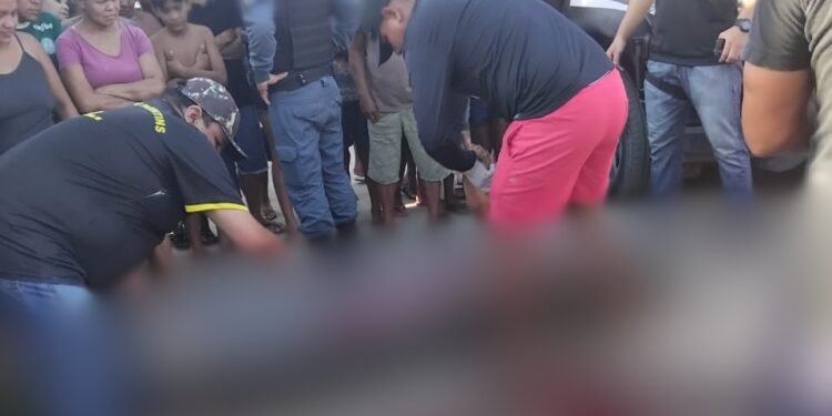 Homem é assassinado com várias facadas em Parintins