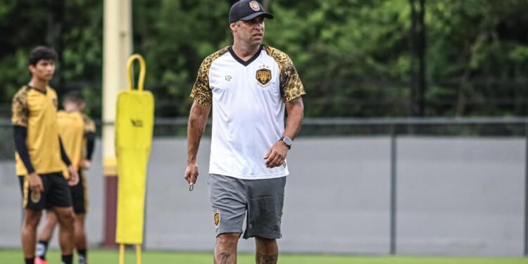 Ex-flamengo e ex-auxiliar técnico Ibson Silva (Foto: Reprodução/Instagram - @ibson7silva)