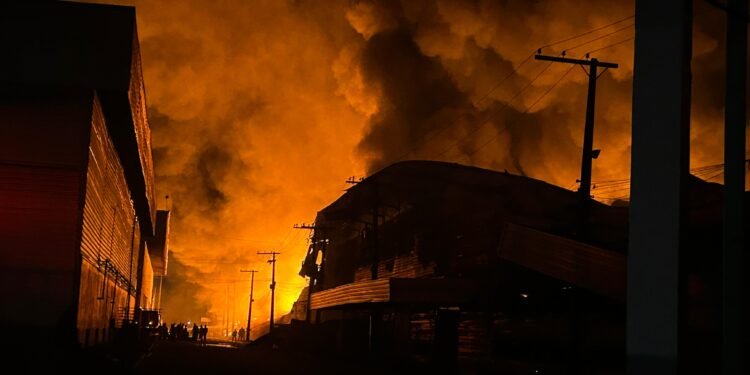 INCÊNDIO MANAUS