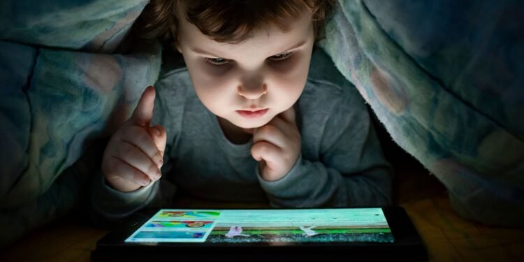 Infância Digital Riscos, Proteção e Saúde Mental