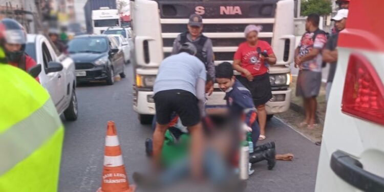 Motorista sofre mal súbito próximo ao Terminal 5, em Manaus