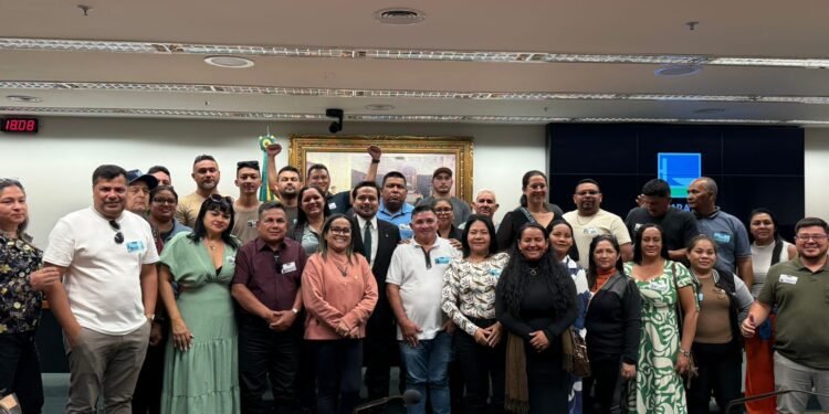 Pescadores se reunem para derrubar MP