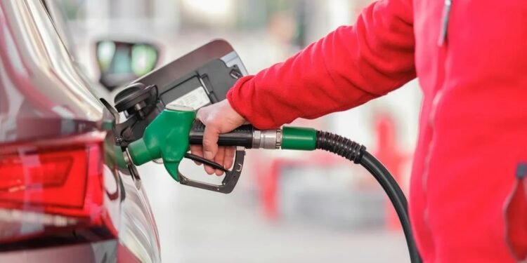 Sindipetro-AM cobra ação contra cartel de combustíveis denunciado por vereador