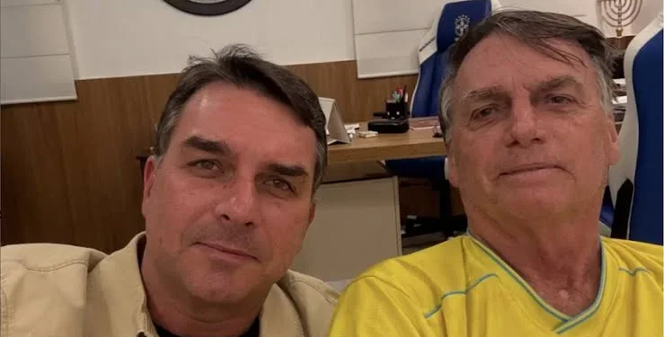 flavio-jair-bolsonaro-dia-pais