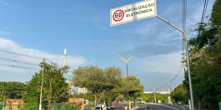 Fala Manaus Excesso de multas e falta de melhoria no trânsito irritam motoristas