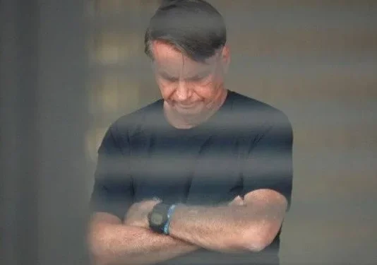Jair Bolsonaro em prisão domiciliar