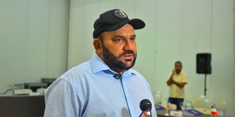 Prefeito de Tefé pede empréstimo de R$ 280 milhões; valor é maior que orçamento do município