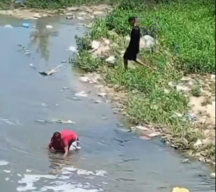 Vídeo suspeito de roubos tem braços e pernas quebrados por morador na zona Leste de Manaus