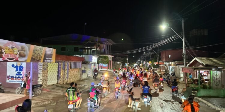 Prefeito de Novo Aripuanã comanda carreata para anunciar o FestLendas 2025