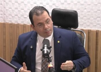 Wilker Barreto diz que redução do IPVA não tem ganho real e saúde segue em crise com contratos bilionários