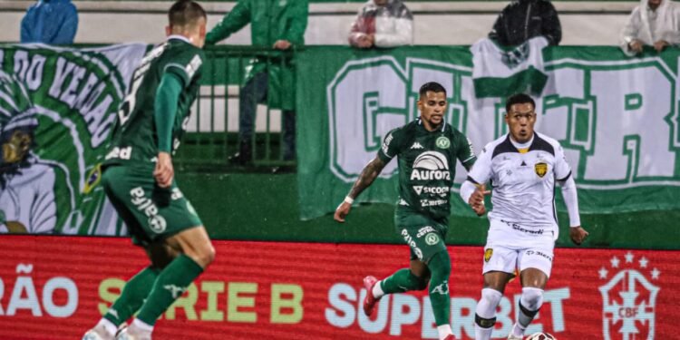 amazonas-chapecoense-serie-b