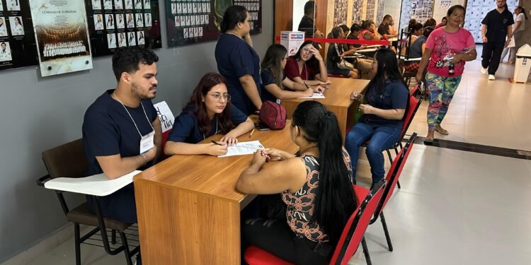 Triagem para atendimentos médicos - Foto: (Hudson Neris/Rios de Notícias)