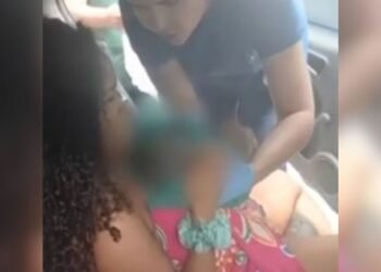 bebe-nasce-carro-app