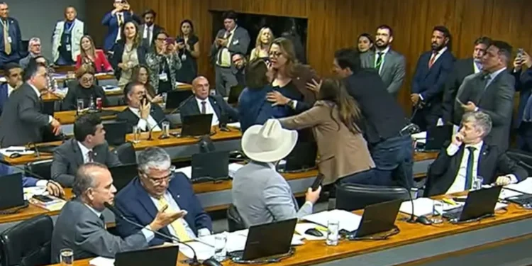 deputada-senadora-briga-cpmi-inss