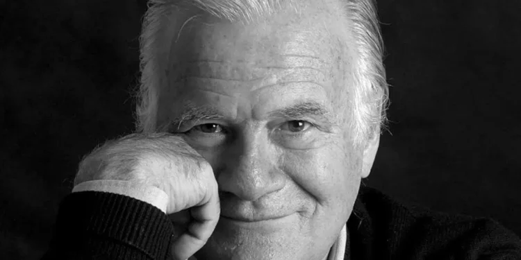 Morre Mino Carta, fundador das revistas Veja e Carta Capital