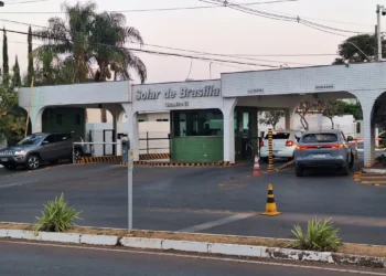 Moraes autoriza Bolsonaro a comemorar aniversário da filha em casa