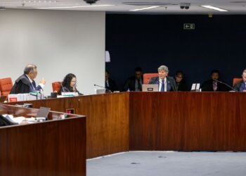Ministro Luiz Fux pede para deixar Primeira Turma do Supremo