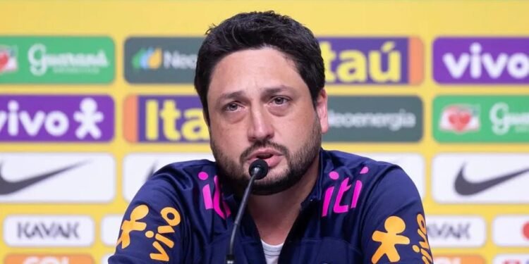 Arthur Elias convoca seleção para amistosos contra Inglaterra e Itália