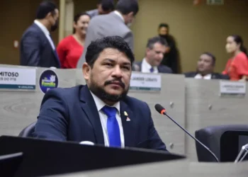 Com vereador preso, quem pode assumir a vaga de Rosinaldo Bual na CMM?