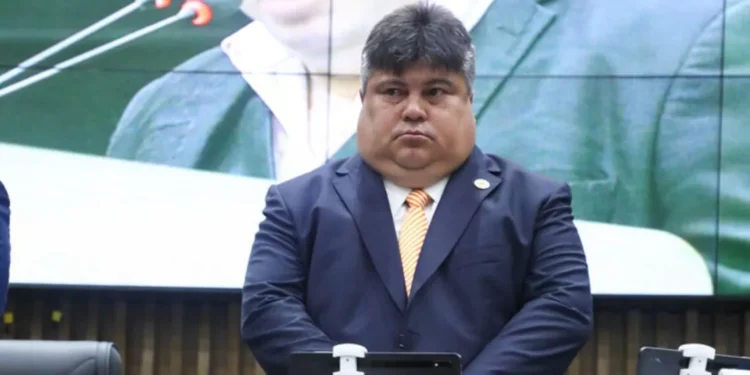 David Reis freia processo de cassação contra vereador preso por suspeita de ‘rachadinha’ e cita ‘presunção de inocência’