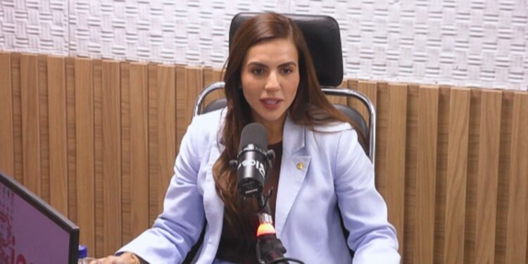 Debora Menezes