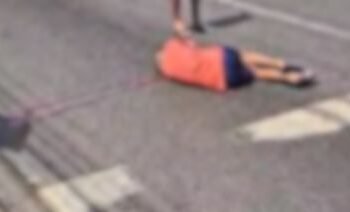 Vídeo: idoso é atropelado ao tentar atravessar avenida Rodrigo Otávio, em Manaus