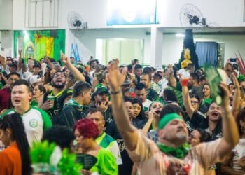 Reino Unido realiza final do samba-enredo para o Carnaval 2026