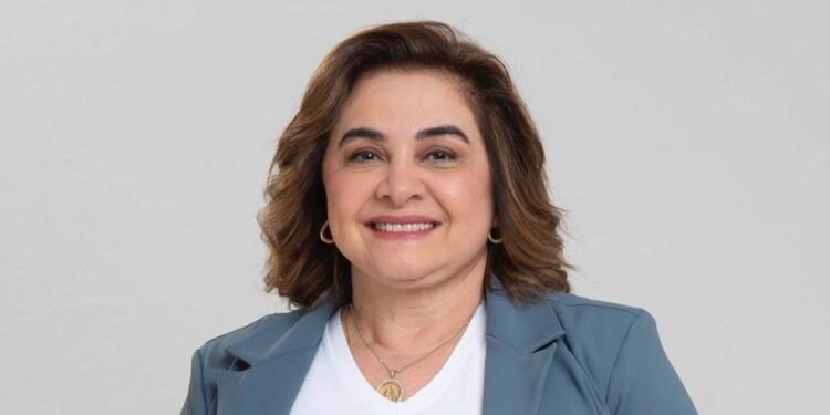 No mês de aniversário da cidade, que presente daria a Manaus? ‘Um novo prefeito’, diz Maria do Carmo