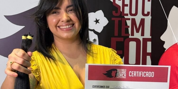 Campanha arrecada cabelos e alimentos para mulheres em tratamento contra o câncer em Manaus