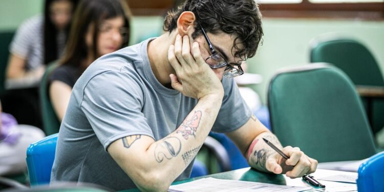Mais de 84 mil candidatos participam do Vestibular e SIS da UEA em todo o Amazonas