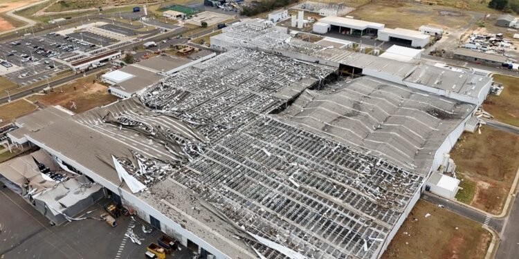 Toyota anuncia retomada de produção no Brasil a partir de novembro