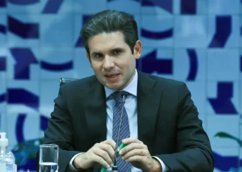 Hugo Motta confirma para hoje votação de isenção do Imposto de Renda - (Foto: Lula Marques/Agência Brasil)