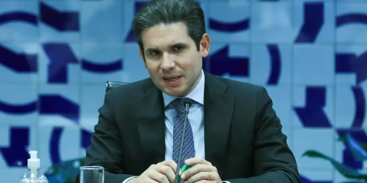 Hugo Motta confirma para hoje votação de isenção do Imposto de Renda - (Foto: Lula Marques/Agência Brasil)